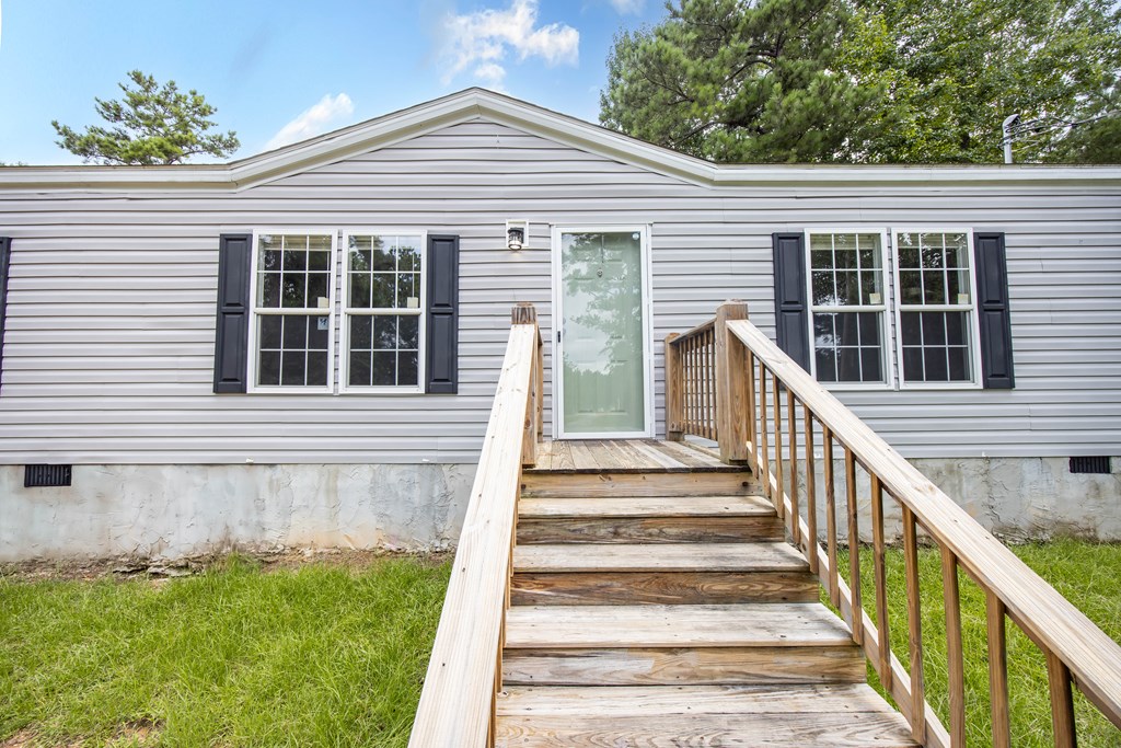 50 Ridge Road Seale, AL 36875 - Photo 3 of 26