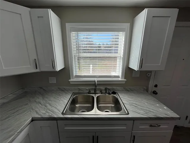 $1,700 | 6410 Lovett Avenue, Dallas, TX 75227