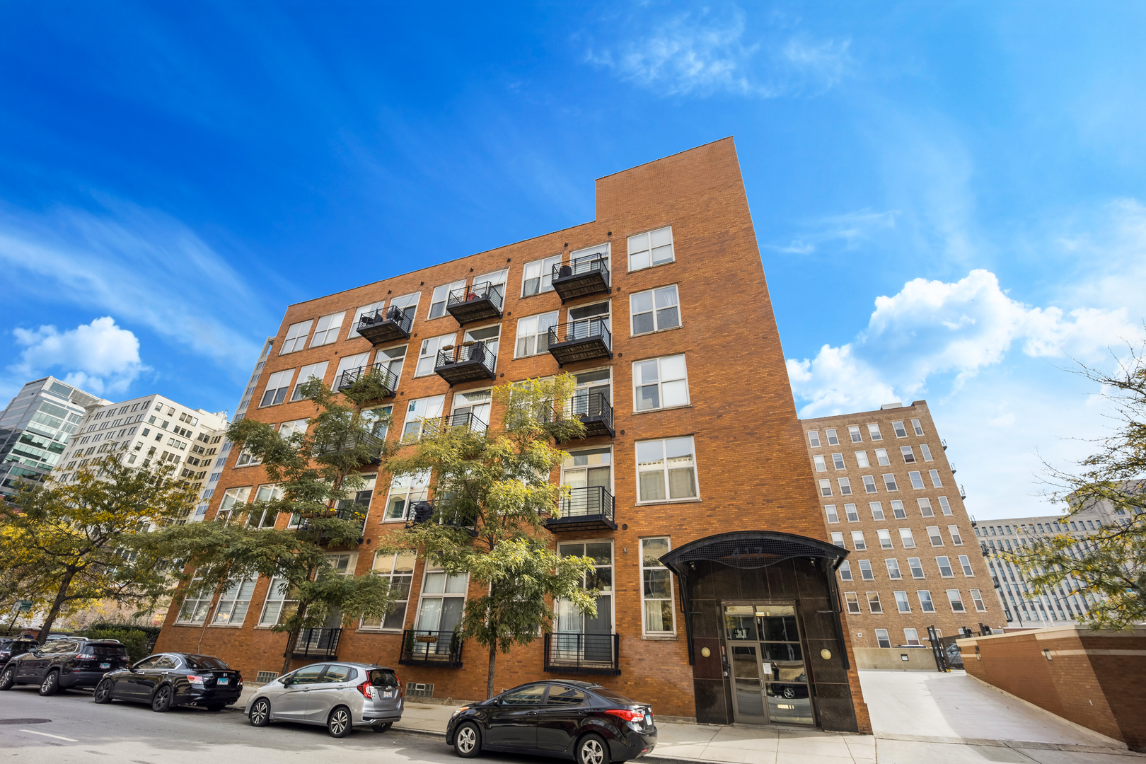 417 South Jefferson Street, Unit 313B, Chicago, IL 60607 Compass