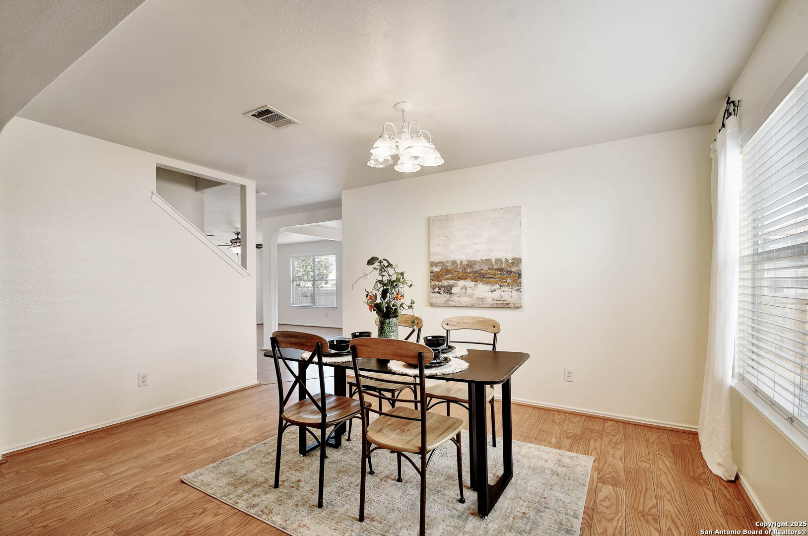 10239 Round Rock Way Universal City, TX 78148 - Photo 3 of 17