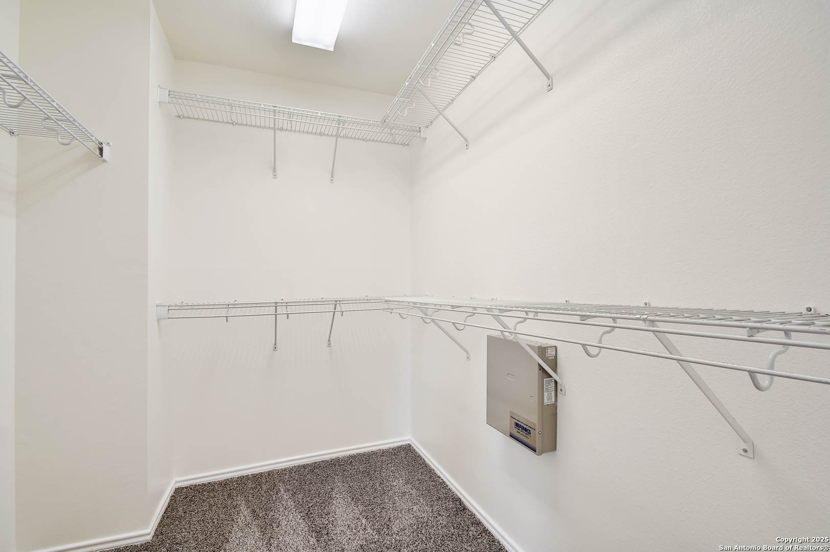 10239 Round Rock Way Universal City, TX 78148 - Photo 10 of 17