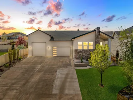 $840,000 | 3483 South Grenze Way, Meridian, ID 83642