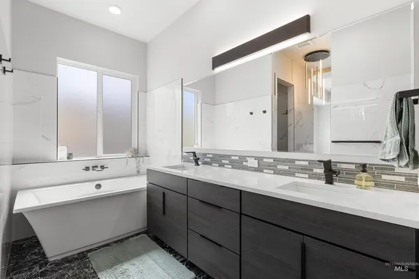 $840,000 | 3483 South Grenze Way, Meridian, ID 83642