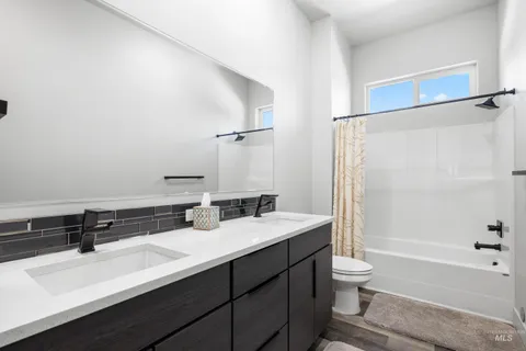 $840,000 | 3483 South Grenze Way, Meridian, ID 83642