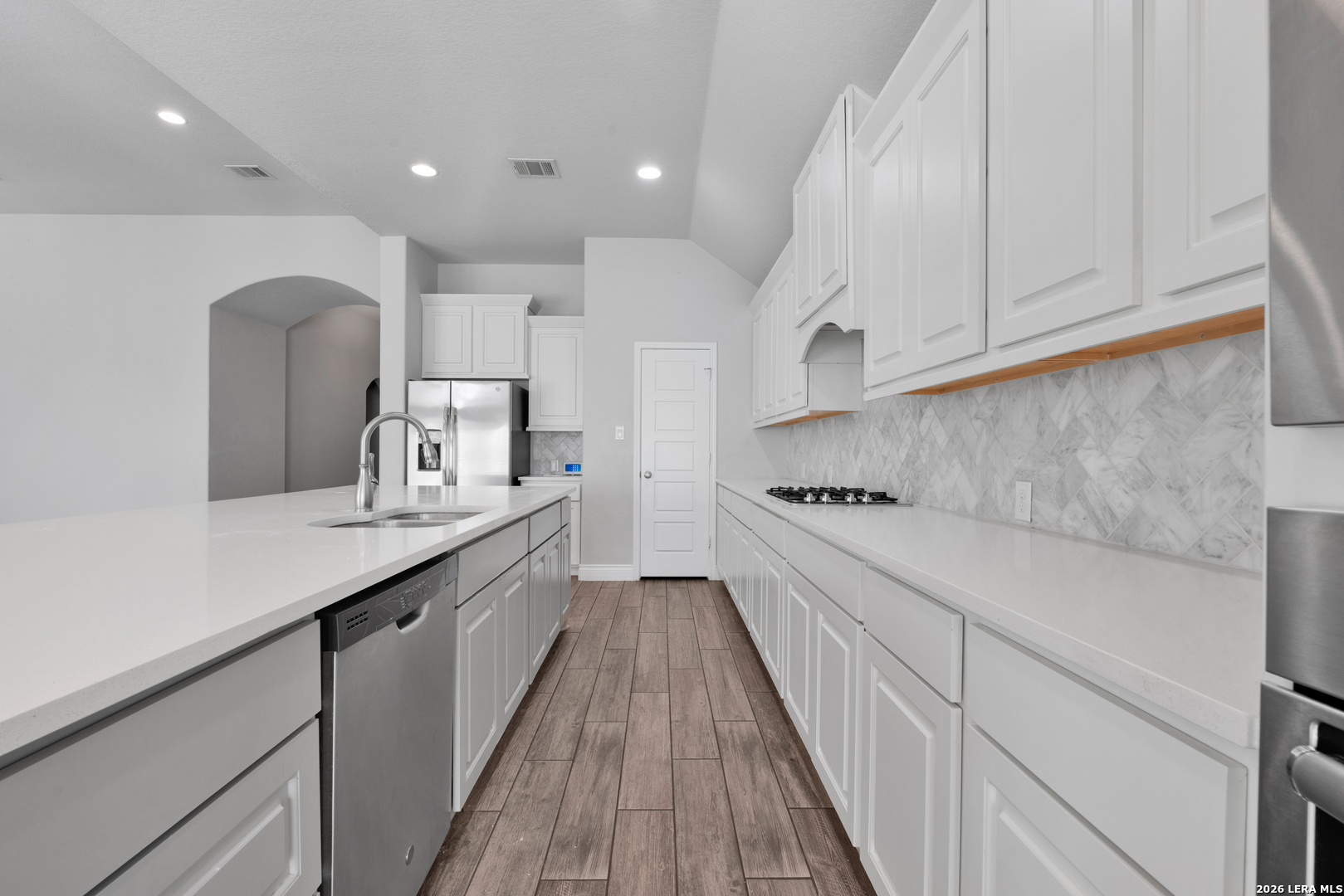 8823 Haystack Road San Antonio, TX 78254 - Photo 7 of 25