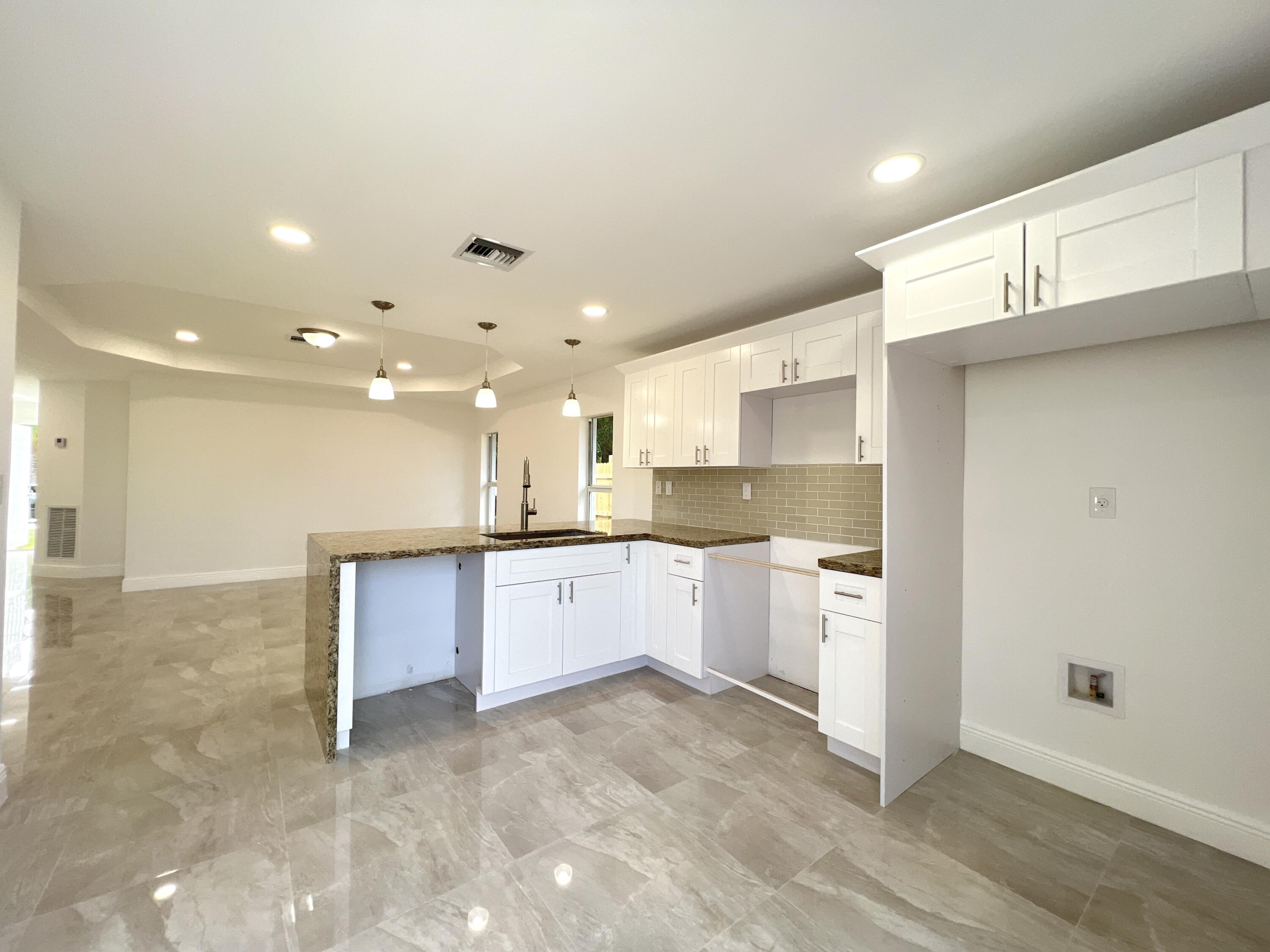 7838 Terrace Road Lake Worth, FL 33462 - Photo 24 of 61 DJI_20230423_153001_004