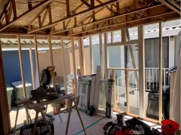 $179,000 | 327 West Wilson Street, Unit 107, Costa Mesa, CA 92627