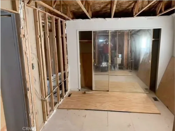 $179,000 | 327 West Wilson Street, Unit 107, Costa Mesa, CA 92627
