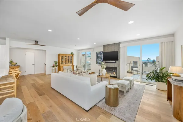 $2,249,000 | 647 2nd Street, Hermosa Beach, CA 90254