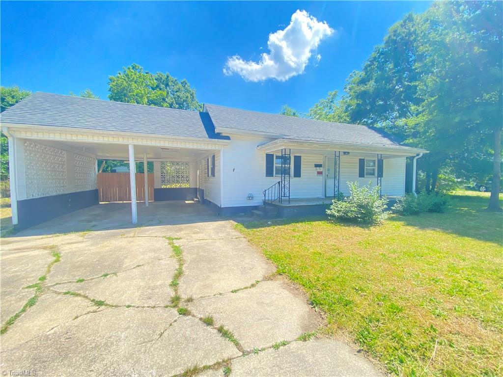 1208 Ridge Avenue Eden, NC 27288 - Photo 2 of 18