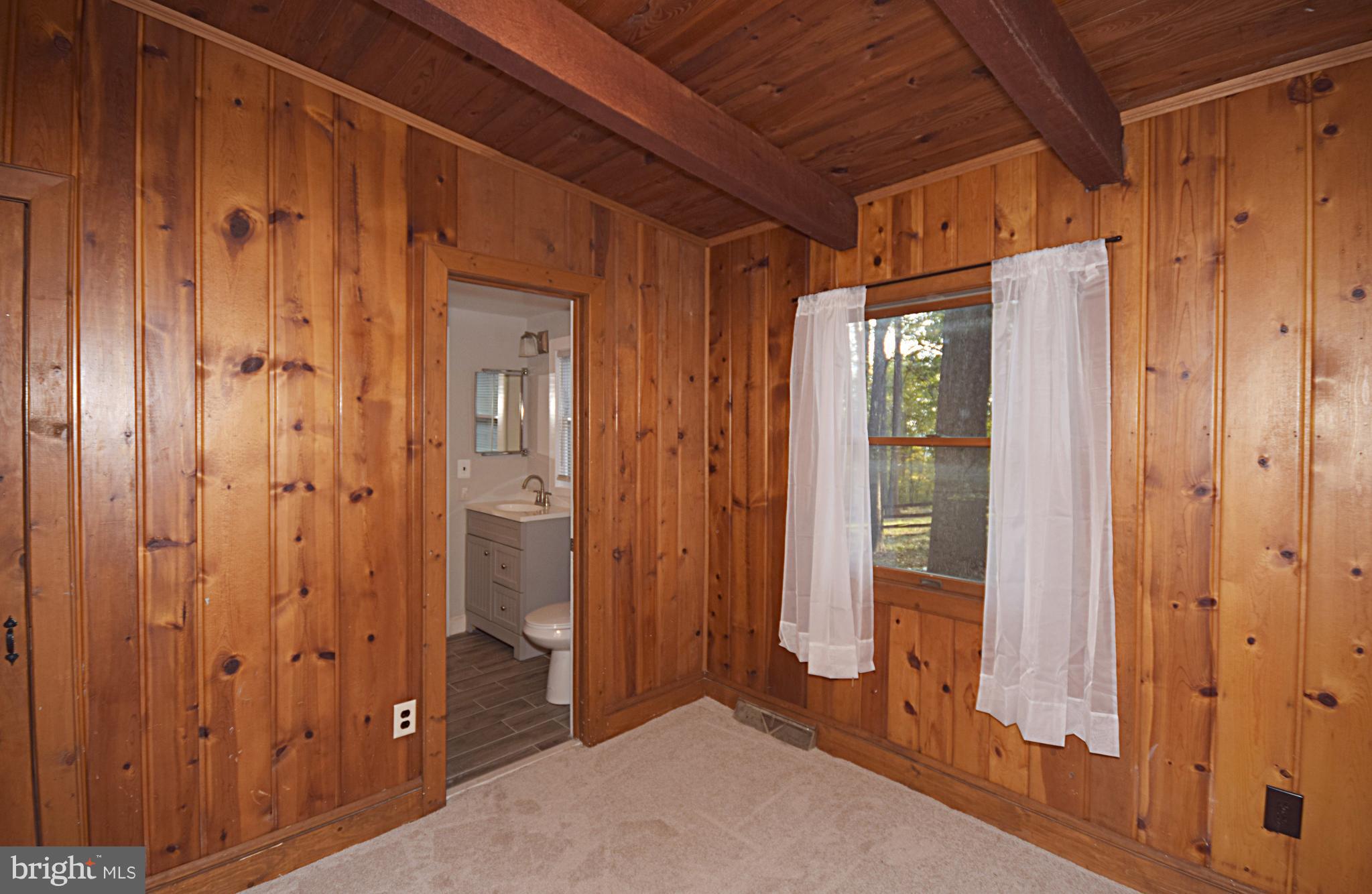 31 Pocahontas Road Front Royal, VA 22630 - Photo 15 of 29 Bedroom