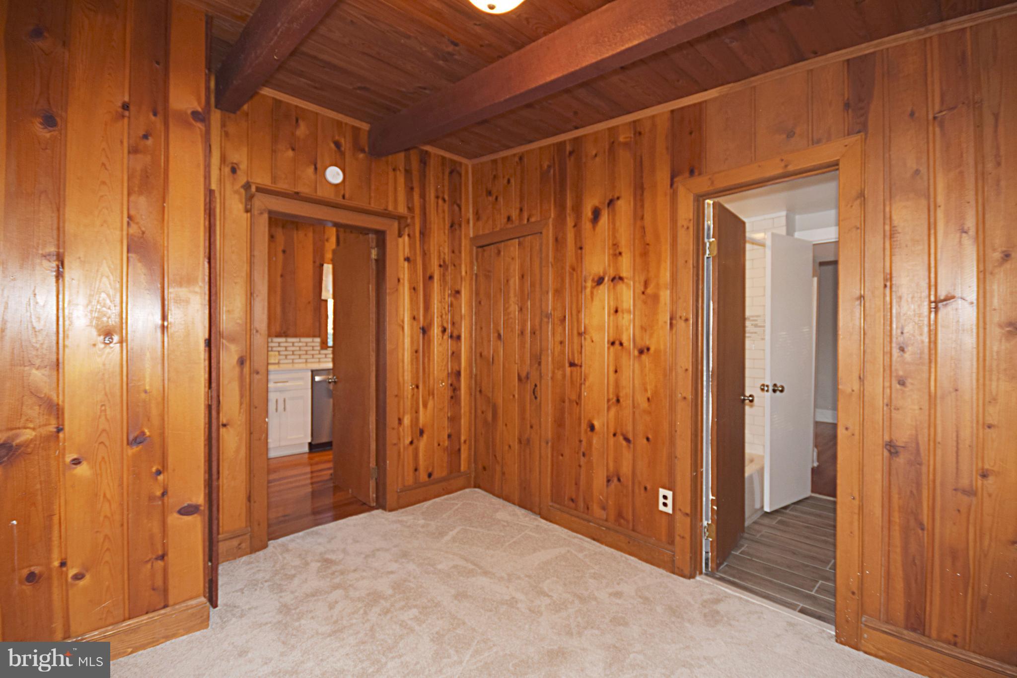 31 Pocahontas Road Front Royal, VA 22630 - Photo 16 of 29 Bedroom