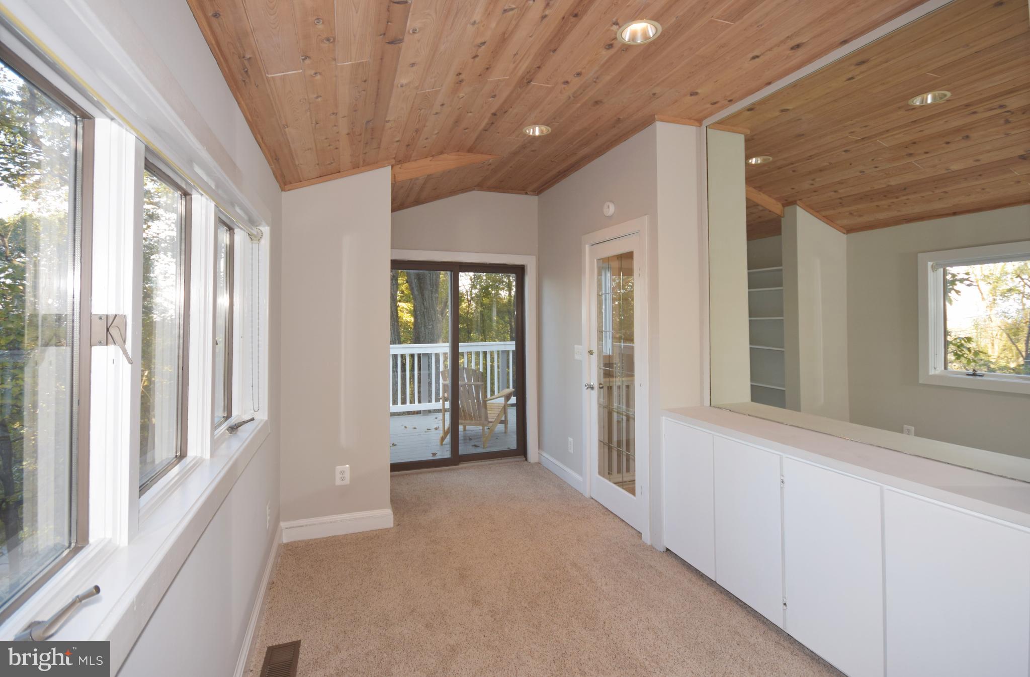 31 Pocahontas Road Front Royal, VA 22630 - Photo 18 of 29 Interior (General)