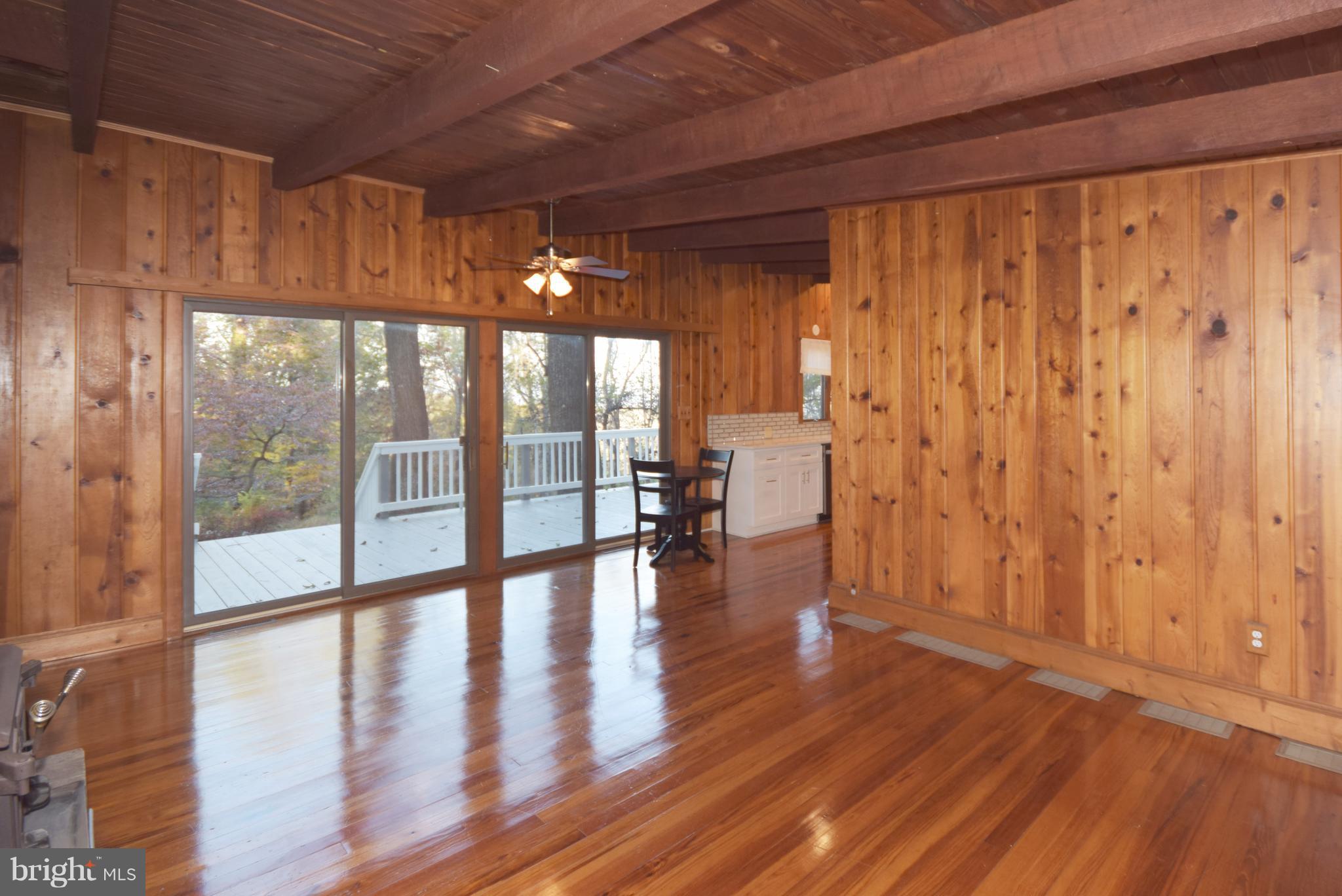 31 Pocahontas Road Front Royal, VA 22630 - Photo 8 of 29 Family Room