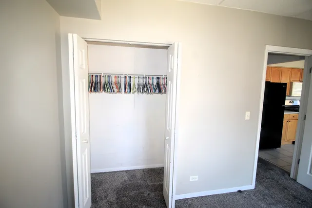 $1,950 | 3303 Grove Avenue, Unit 304, Berwyn, IL 60402