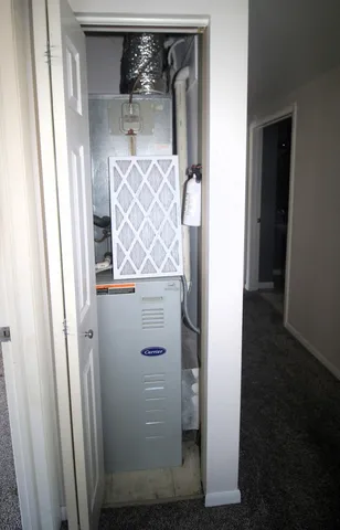 $1,950 | 3303 Grove Avenue, Unit 304, Berwyn, IL 60402