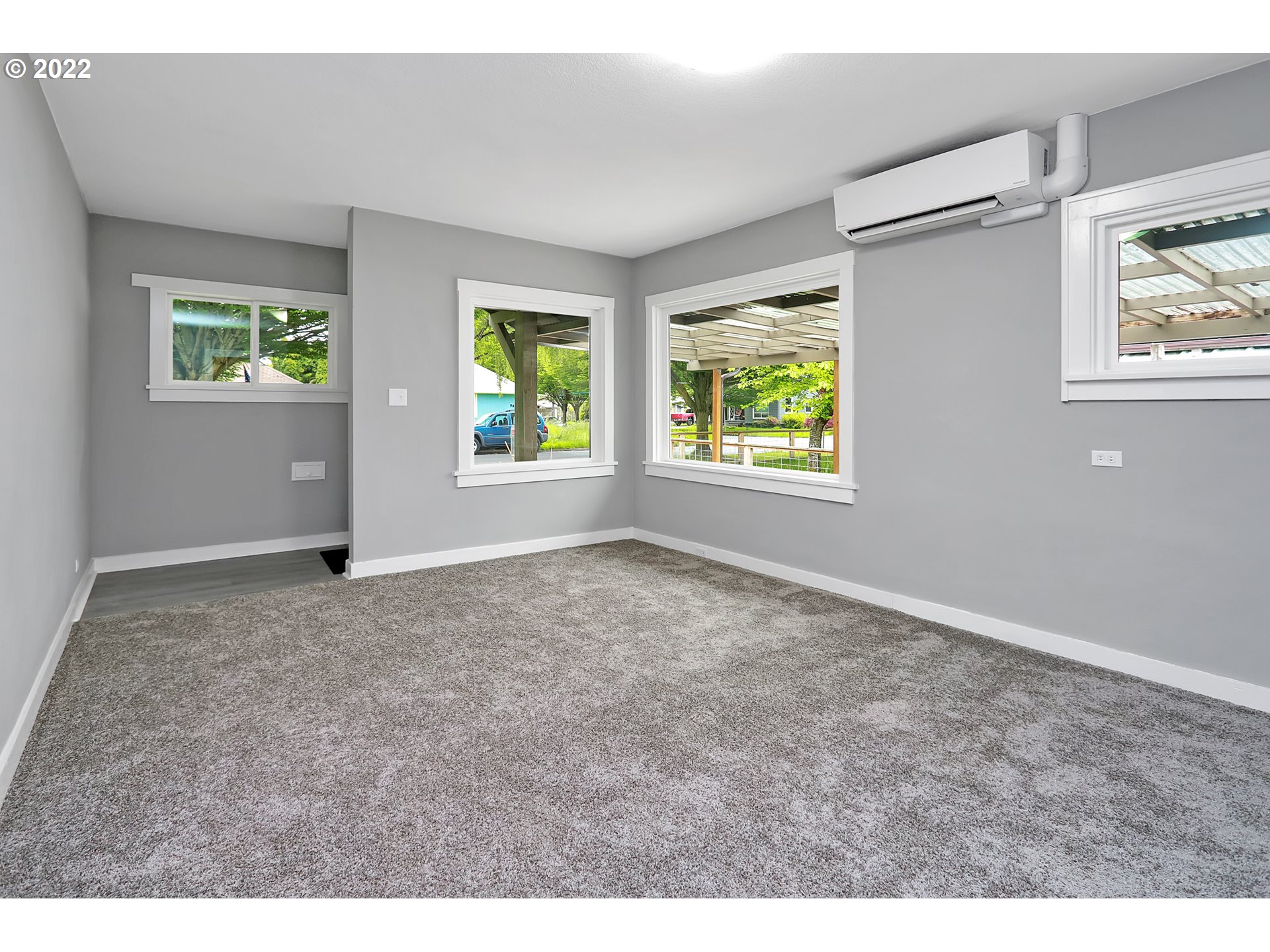 507 18th Avenue Longview, WA 98632 - Photo 2 of 29 a view of an empty room with a window