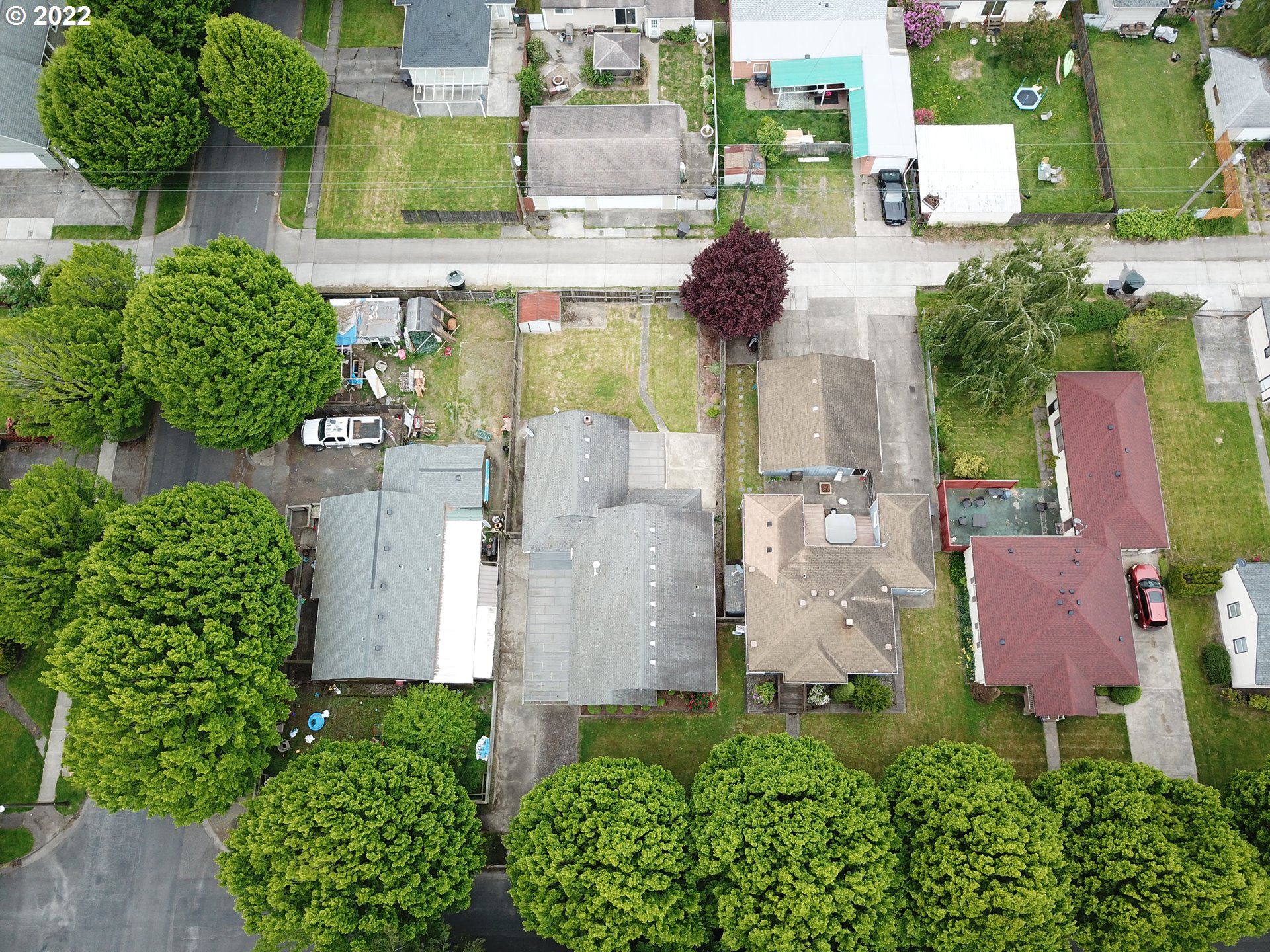 507 18th Avenue Longview, WA 98632 - Photo 24 of 29 an aerial view of residential houses with outdoor space