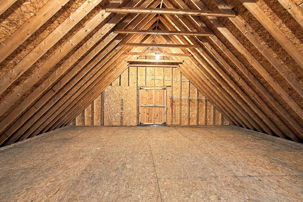 559 Abbott Road Winslow, ME 04901 - Photo 41 of 51 Storage above