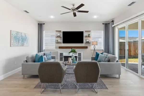 $929,888 | 9042 Elliott Spgs Drive, Elk Grove, CA 95624