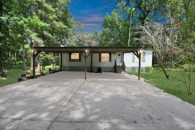 front view of house with a yard