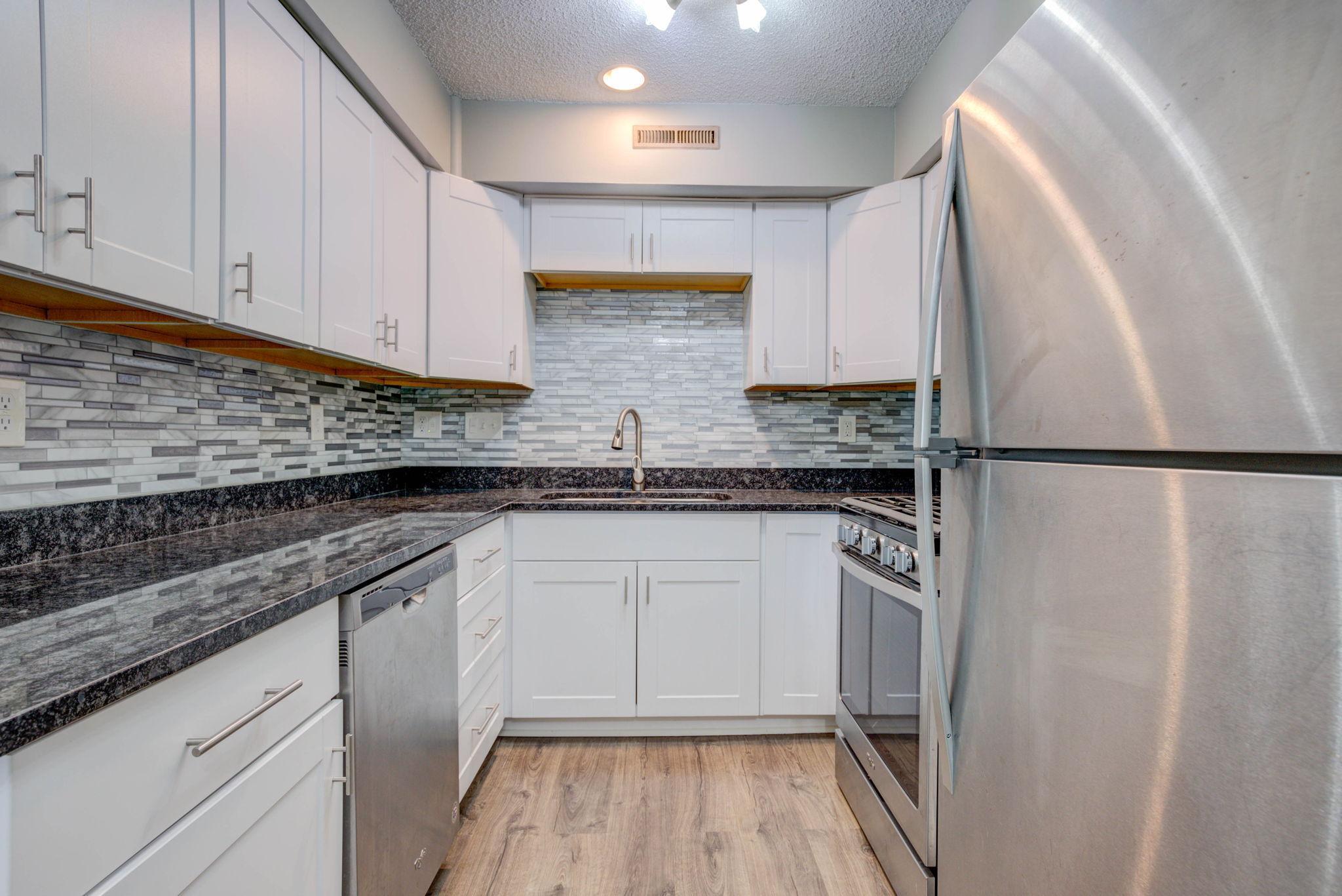 8827 Basswood Road Eden Prairie, MN 55344 - Photo 5 of 29 Gallery Image 5