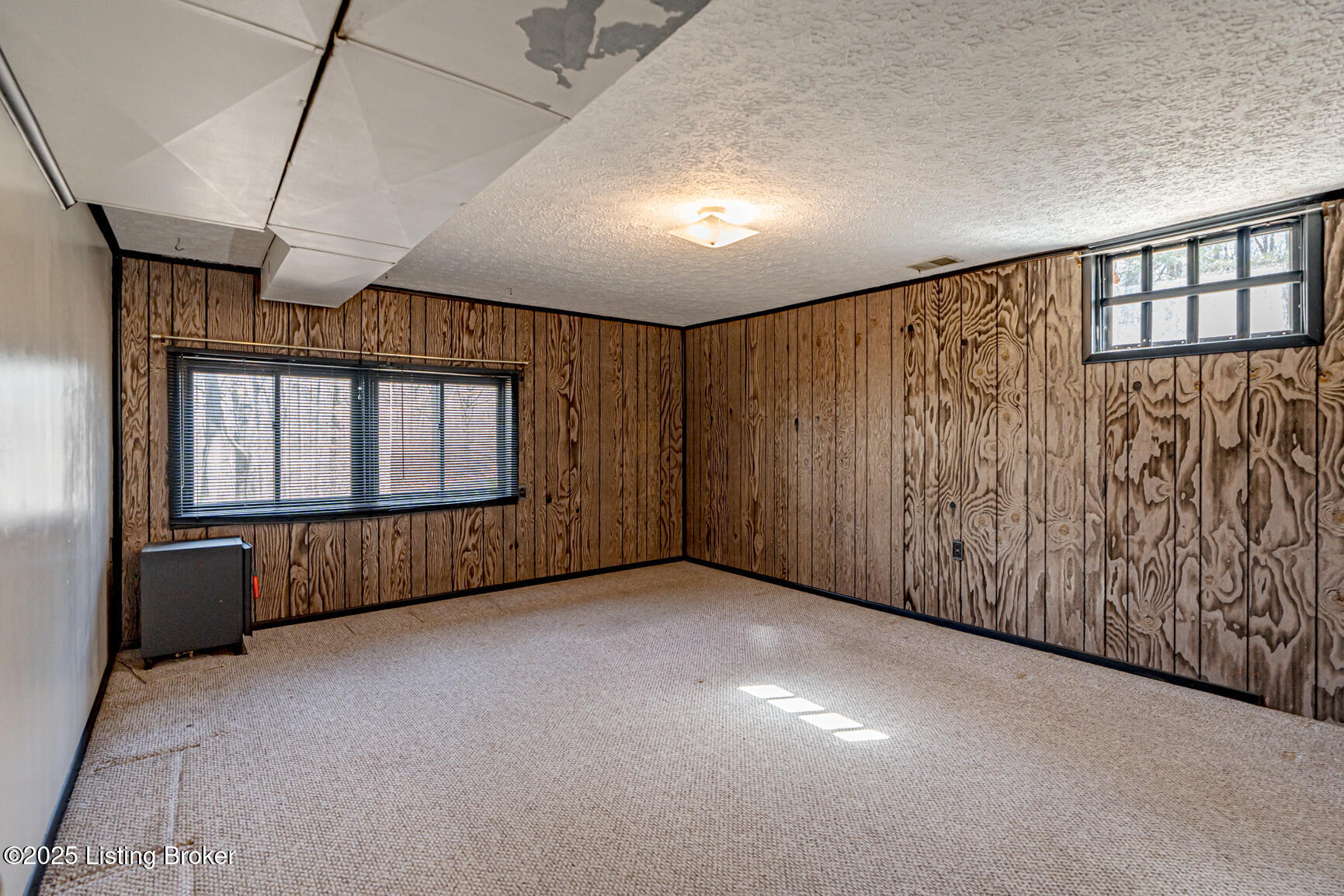 585 Foley Road Shepherdsville, KY 40165 - Photo 44 of 78 DSC00342