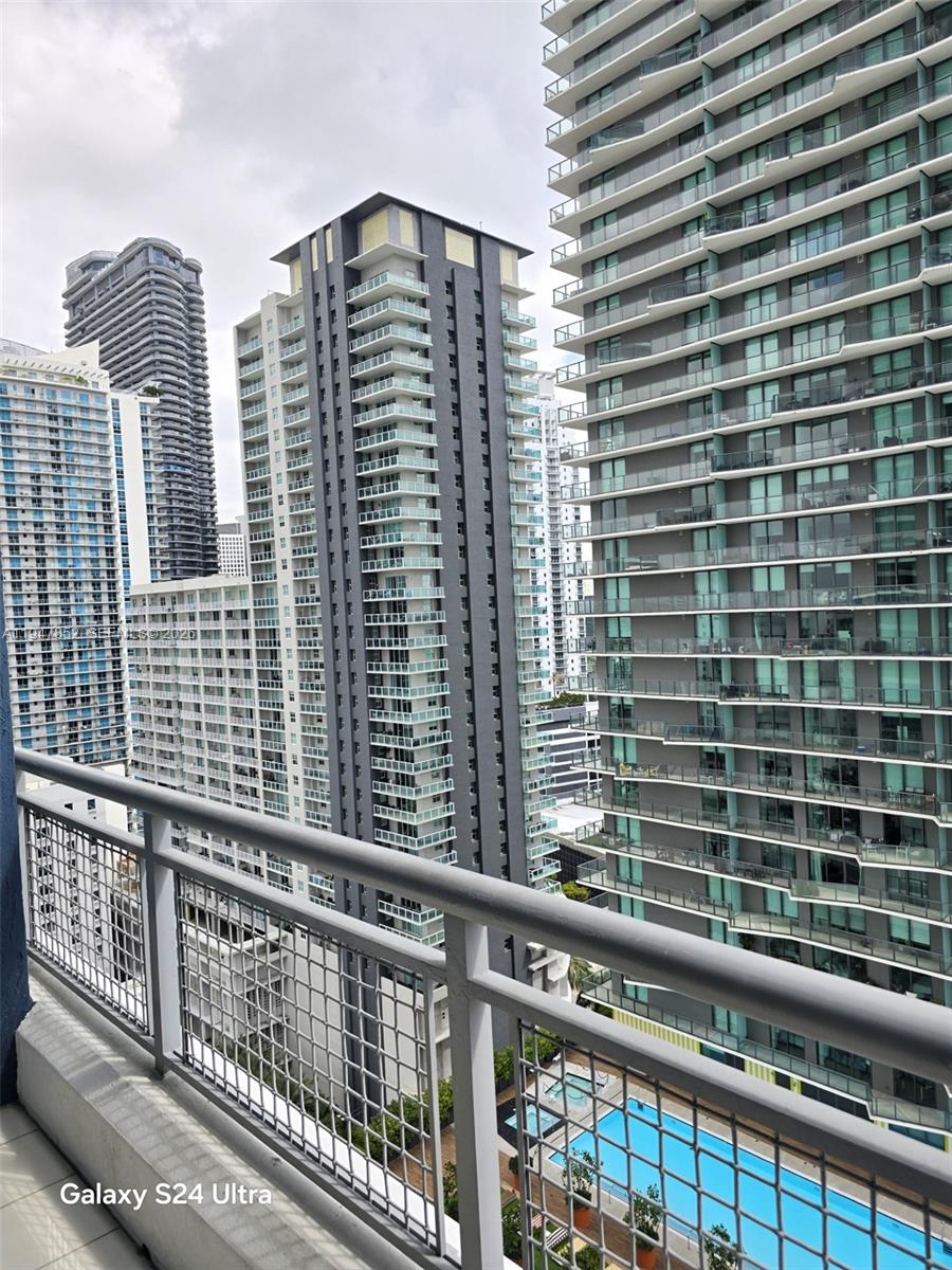 60 Southwest 13th Street, Unit 2822 Miami, FL 33130 - Photo 11 of 17