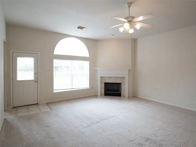 $2,400 | 2727 South Cedar Hollow Drive, Pearland, TX 77584