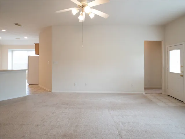 $2,400 | 2727 South Cedar Hollow Drive, Pearland, TX 77584