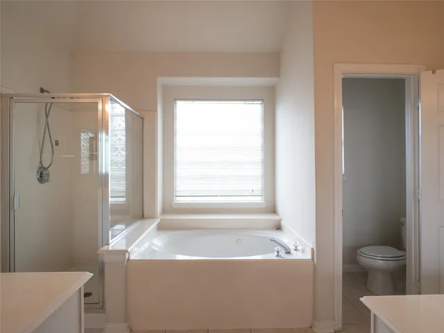 $2,400 | 2727 South Cedar Hollow Drive, Pearland, TX 77584