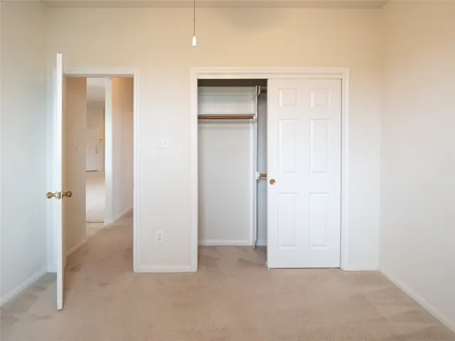 $2,400 | 2727 South Cedar Hollow Drive, Pearland, TX 77584