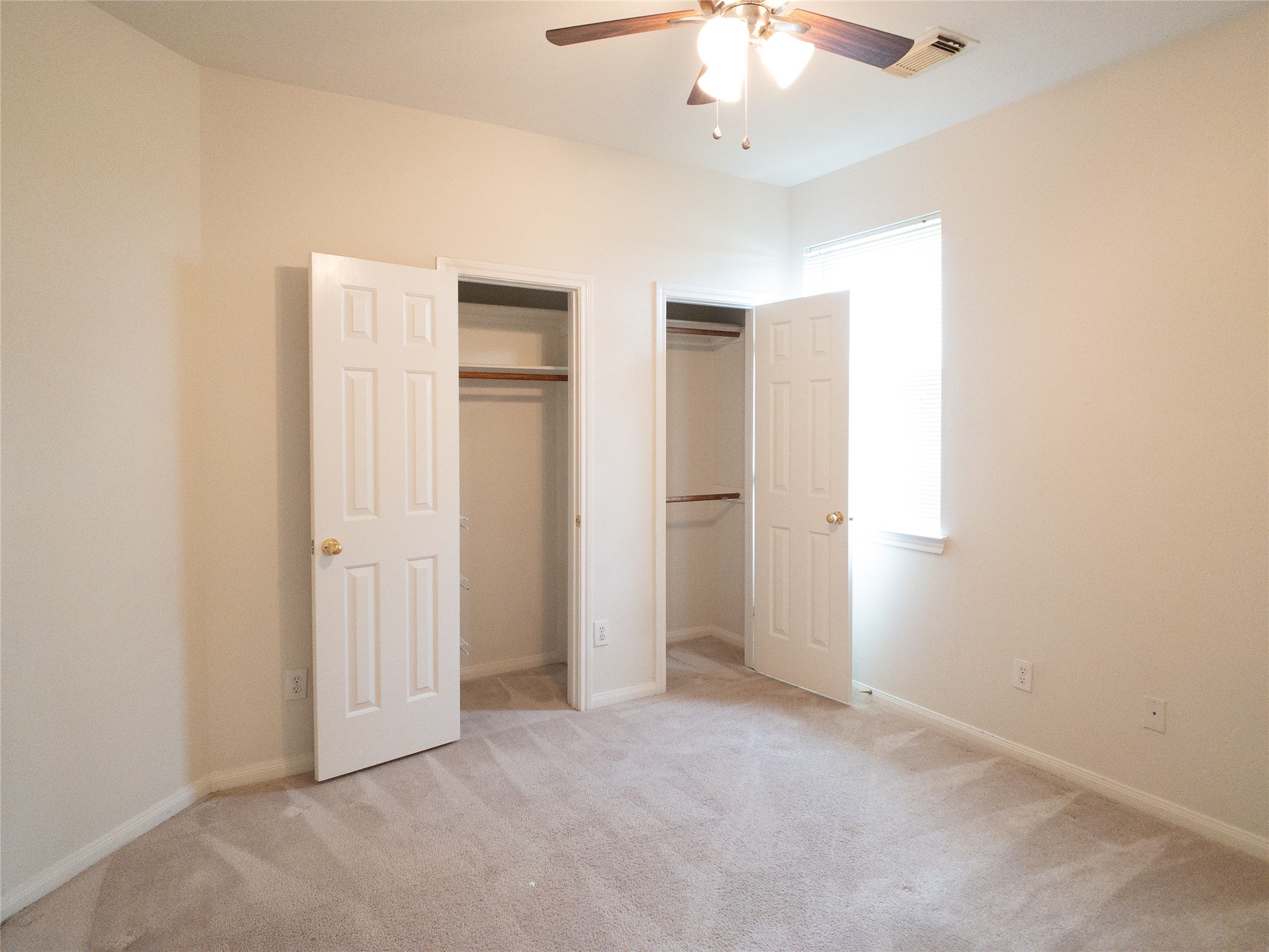 2727 South Cedar Hollow Drive Pearland, TX 77584 - Photo 29 of 41 another secondary bedroom with closet & ceiling fan