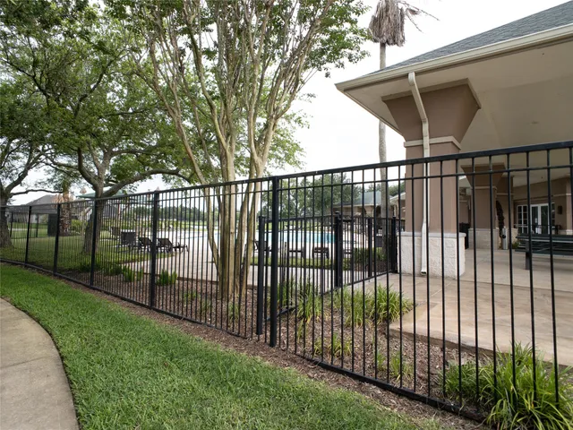 $2,400 | 2727 South Cedar Hollow Drive, Pearland, TX 77584