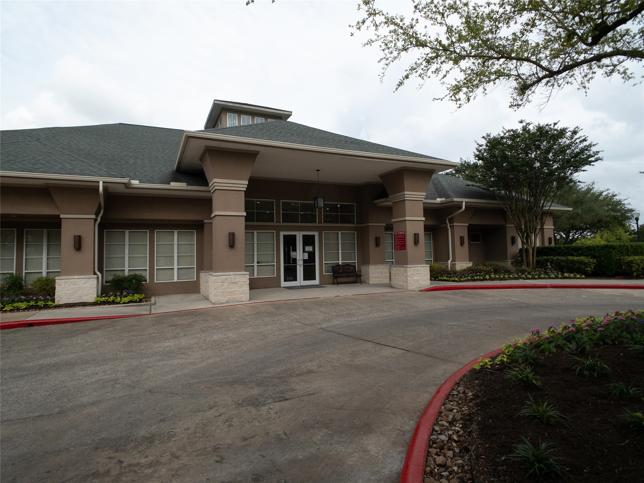 2727 South Cedar Hollow Drive Pearland, TX 77584 - Photo 39 of 41 neighborhood clubhouse with fitness center