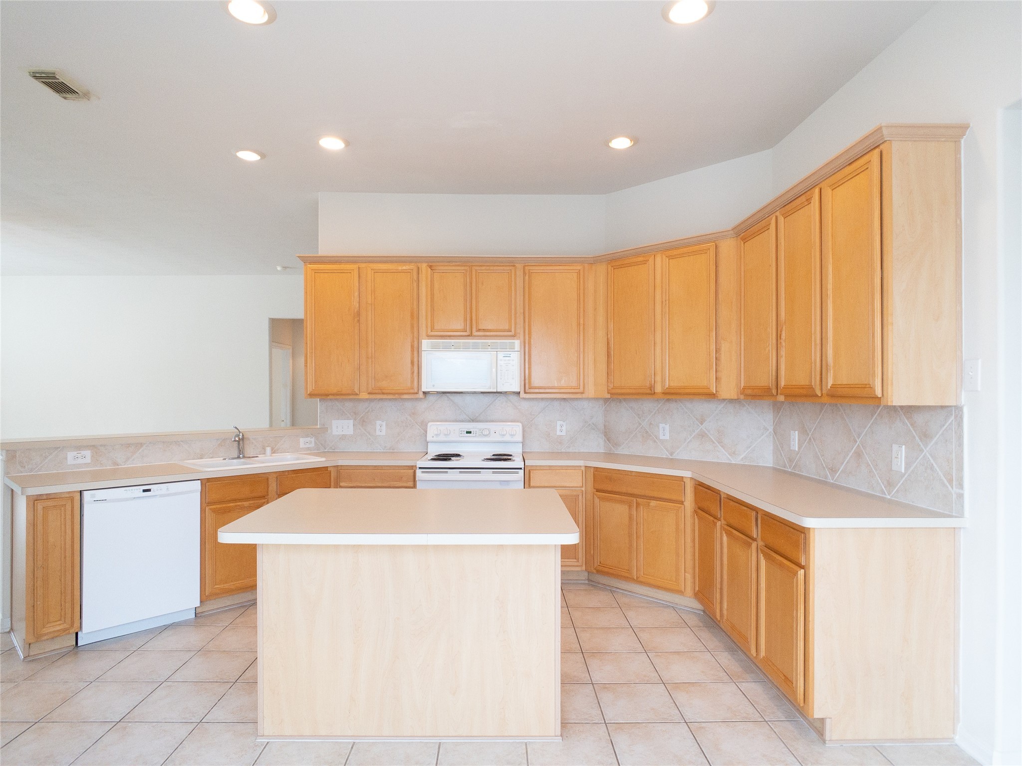 2727 South Cedar Hollow Drive Pearland, TX 77584 - Photo 9 of 41 abundant cabinets & counter space