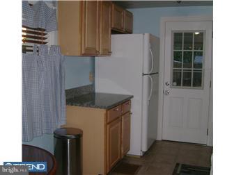 403 Tanner Road Hatboro, PA 19040 - Photo 4 of 11 Kitchen