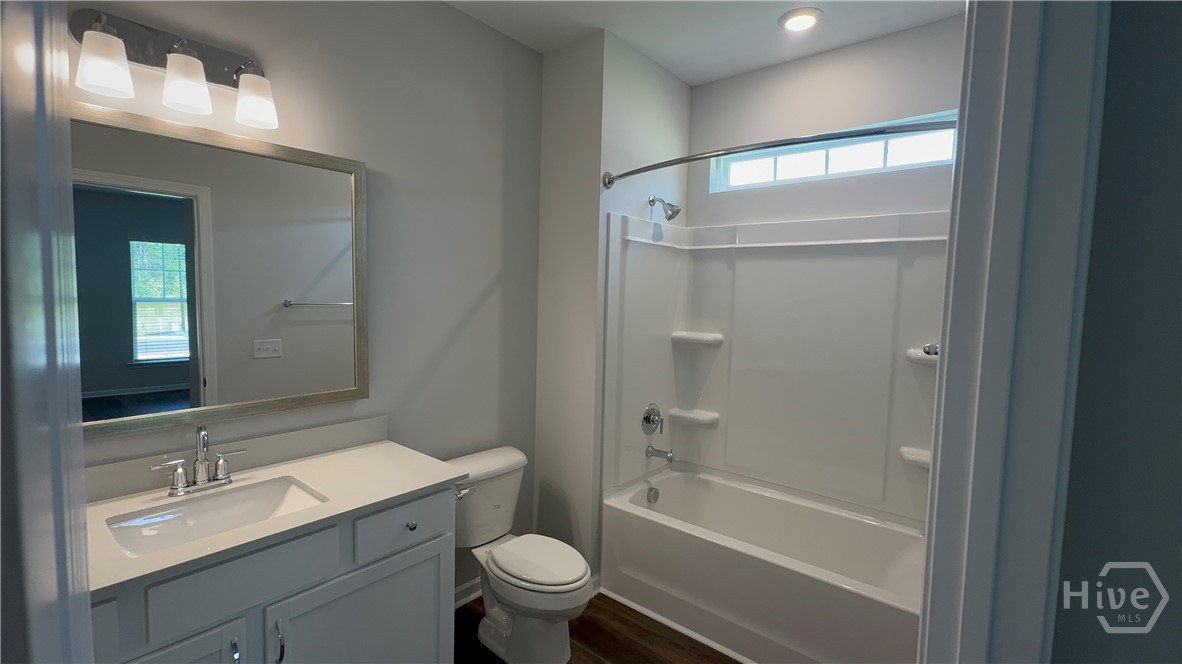 182 Glendale Circle Richmond Hill, GA 31324 - Photo 13 of 19 1st floor Primary Bath#2