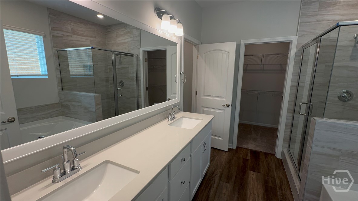 182 Glendale Circle Richmond Hill, GA 31324 - Photo 8 of 19 Primary Bath