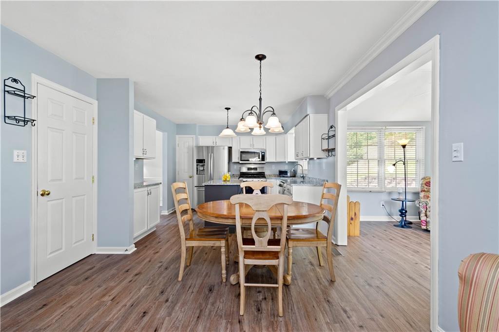 212 Ruth Way McDonald, PA 15057 - Photo 8 of 25 Gallery Image 8