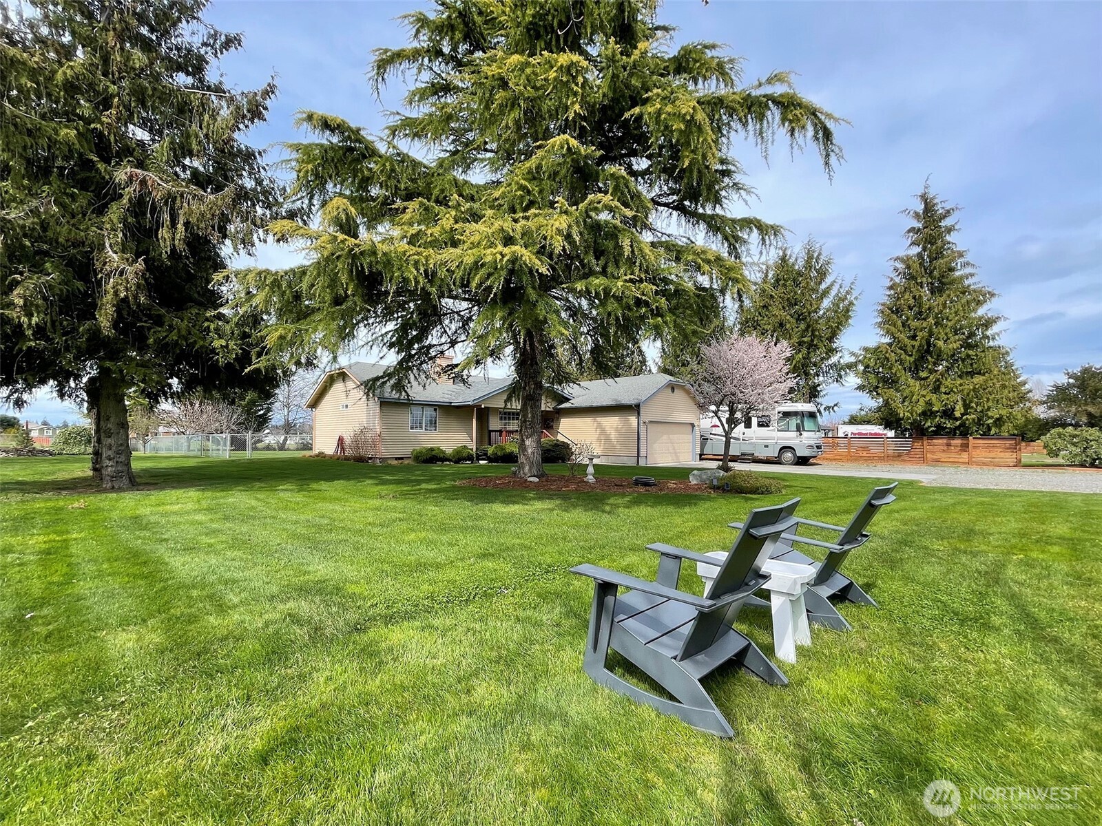 41 Livengood Lane Sequim, WA 98382 - Photo 2 of 37