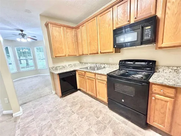$2,000 | 5400 Festival Avenue, Fairburn, GA 30213