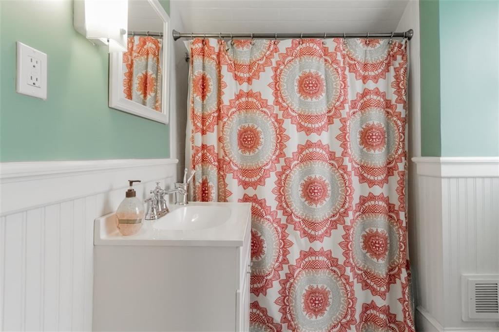 1202 Washington Avenue Portland, ME 04103 - Photo 19 of 35 Photo