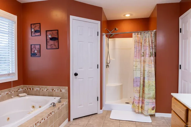 $415,000 | 515 Southridge Drive, Bedford, IN 47421