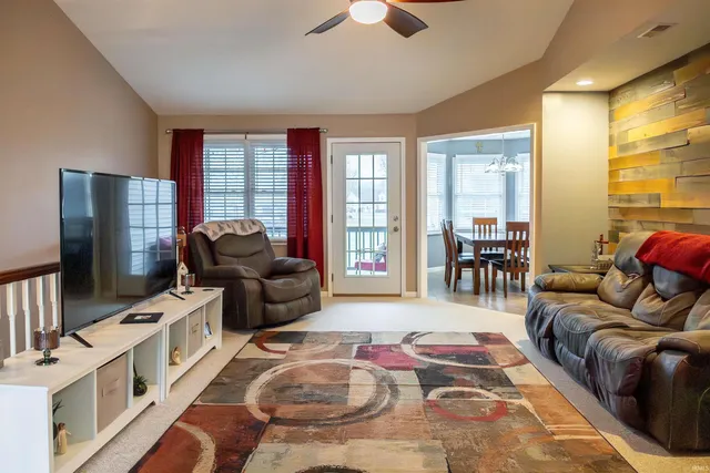 $415,000 | 515 Southridge Drive, Bedford, IN 47421