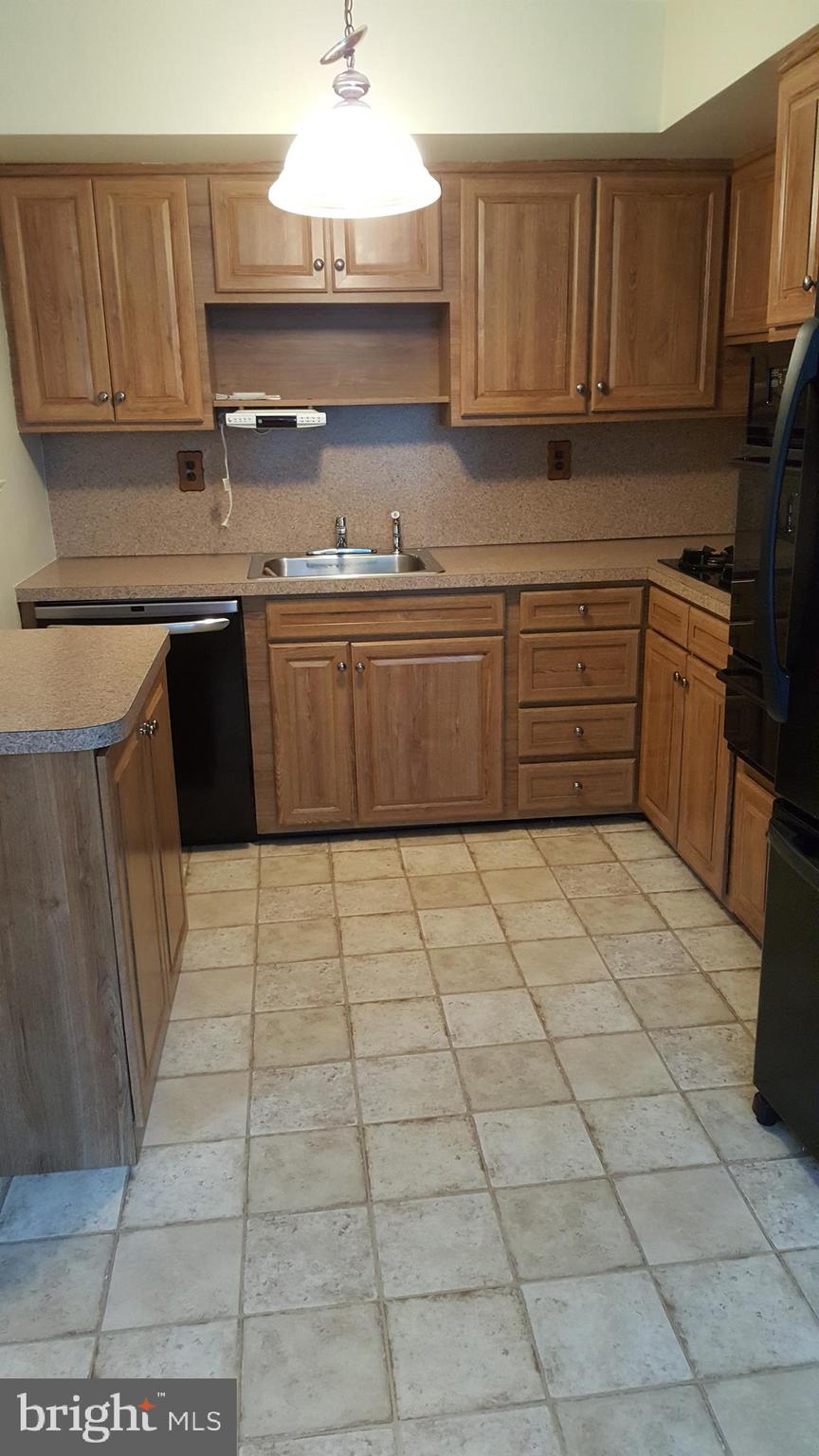 3636 Salina Road Philadelphia, PA 19154 - Photo 7 of 25 Gallery Image 7