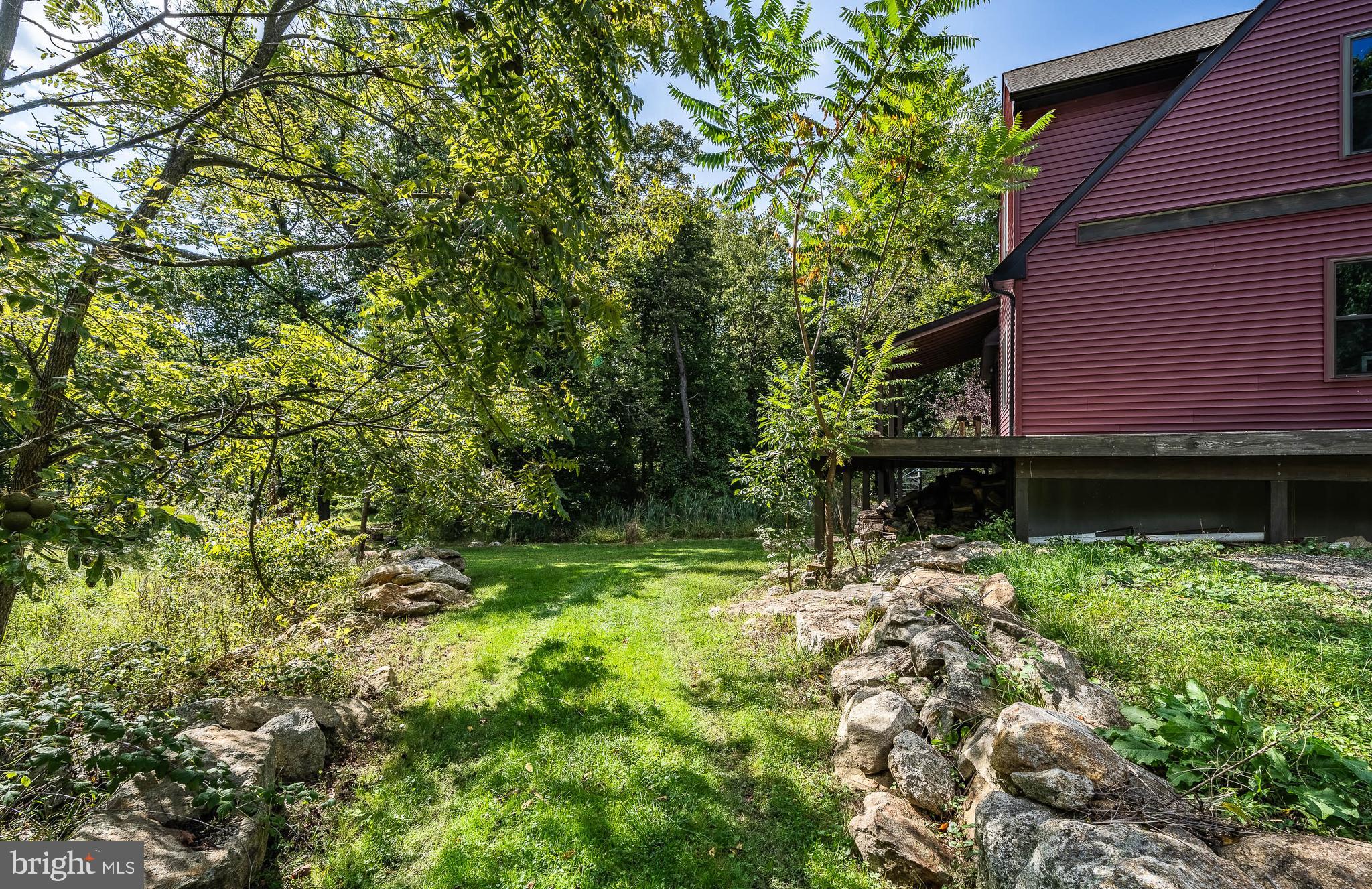 126 Crow Hill Road Barto, PA 19504 - Photo 32 of 43 Side view