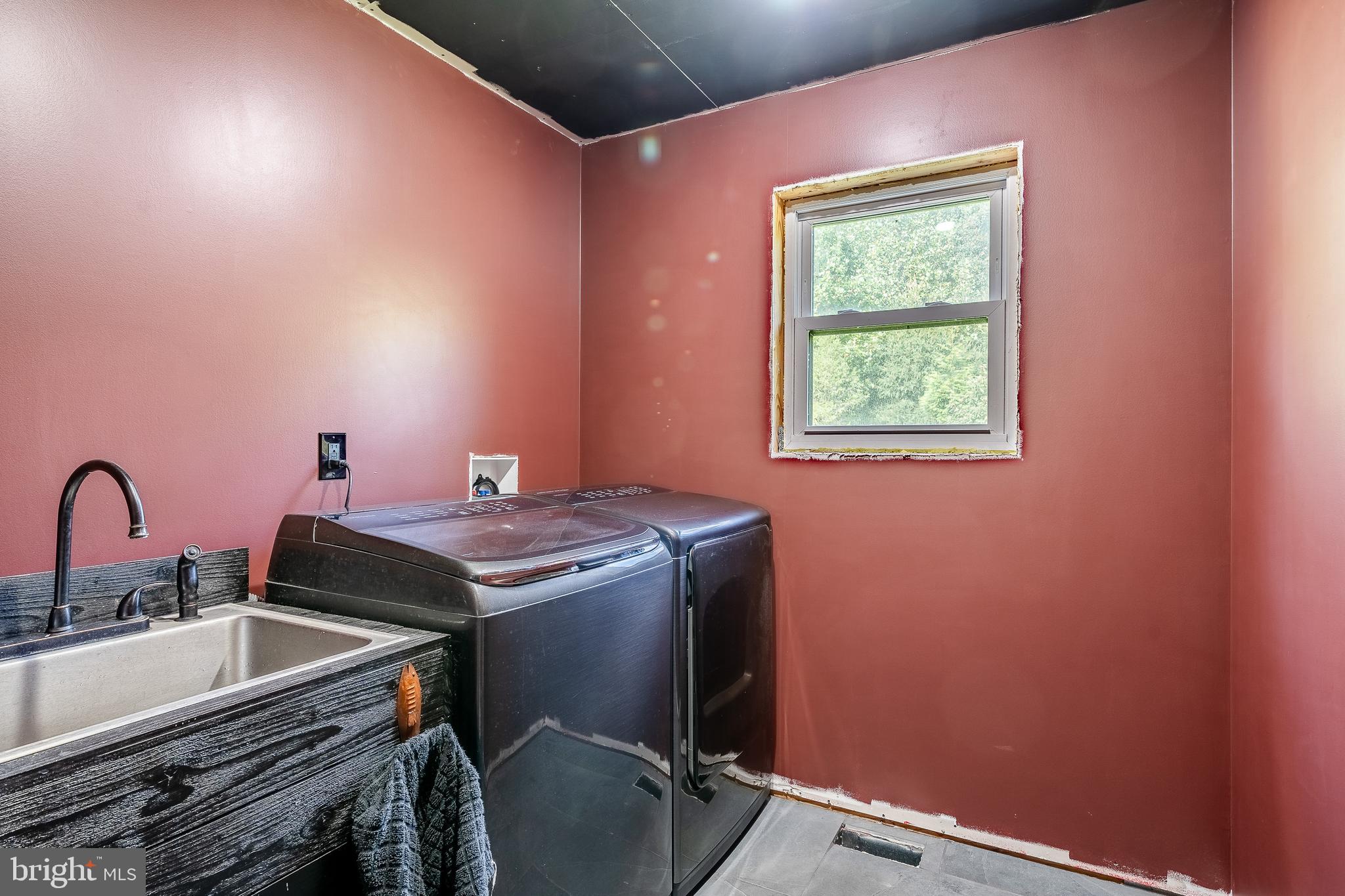 126 Crow Hill Road Barto, PA 19504 - Photo 7 of 43 Mudroom