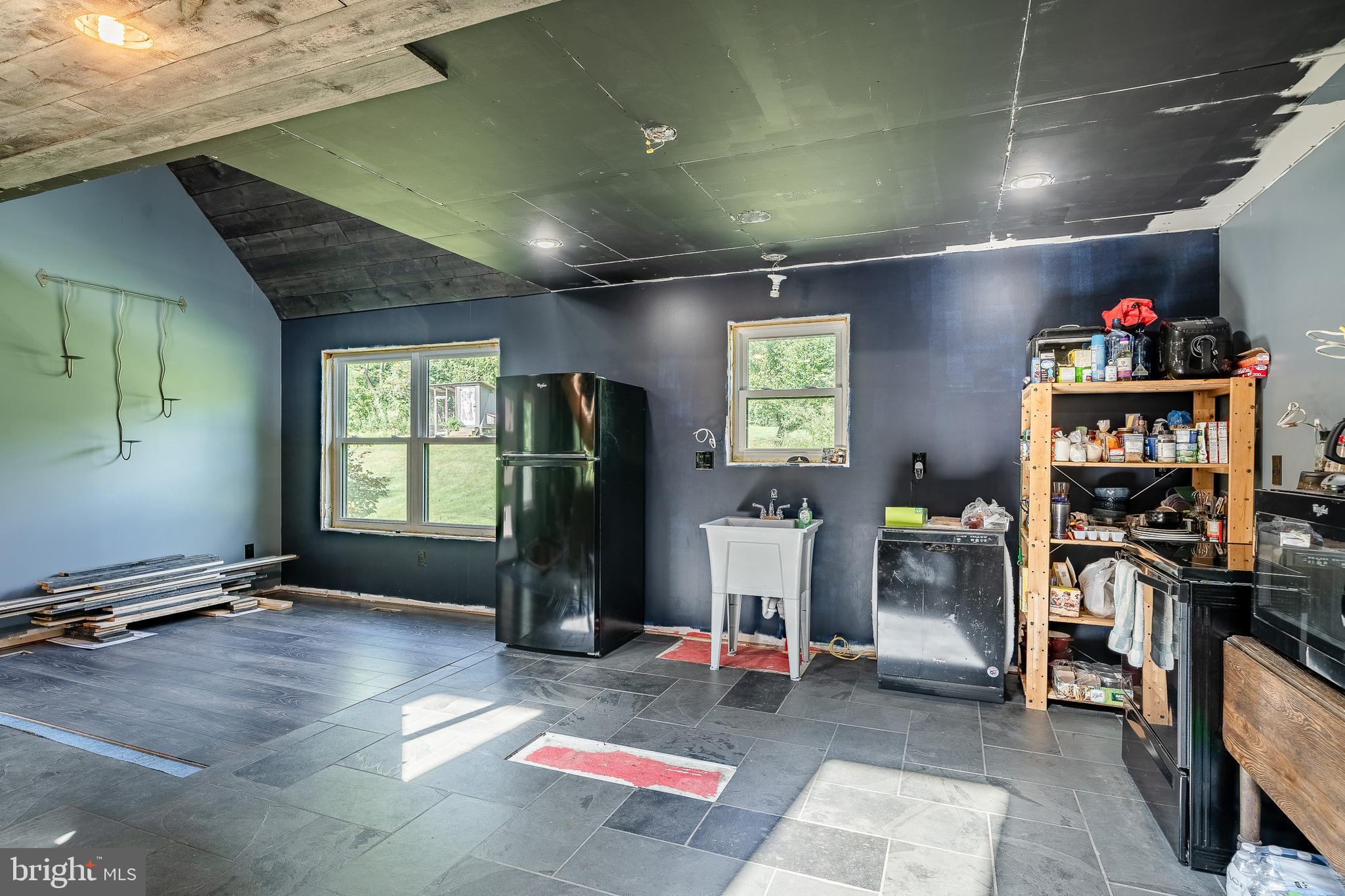 126 Crow Hill Road Barto, PA 19504 - Photo 10 of 43 Kitchen