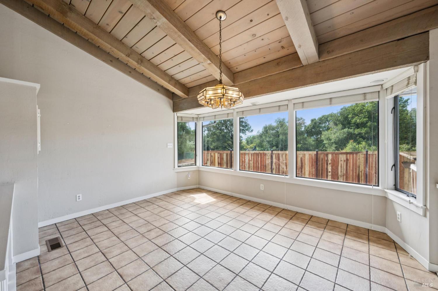 1203 Alberca Road Sonoma, CA 95476 - Photo 12 of 42 Gallery Image 12